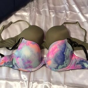 Wear everywhere bras 32DDD